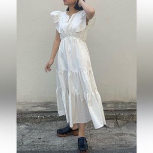 MOUSSY White Tiered Ruffle Maxi Dress Medium‎ Like New